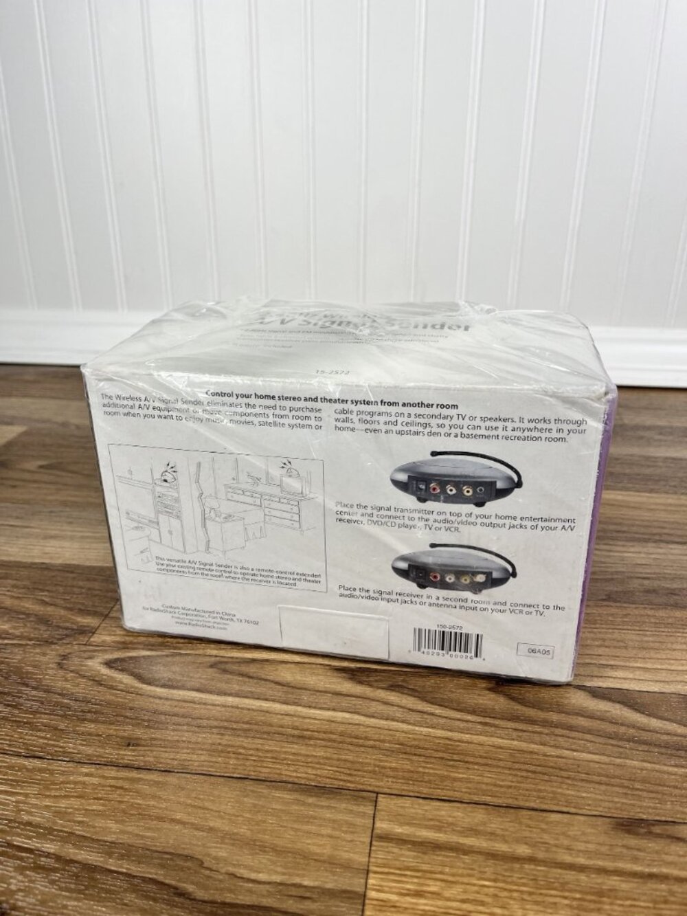 RadioShack 2.4GHZ Wireless A/V Audio Video Signal Sender Receiver Model 15-2572 - Picture 4 of 6